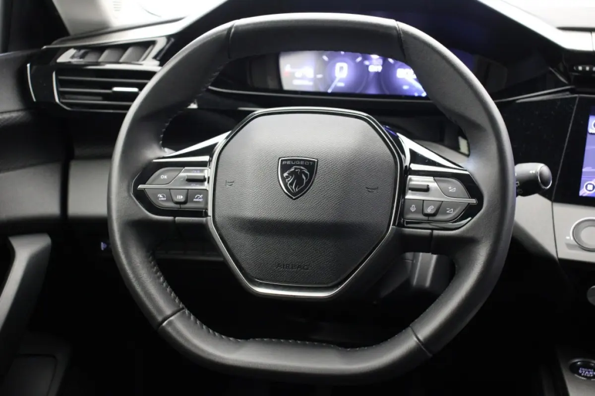 1.2 PureTech Active Pack Business - Digitaal Cockpit, Carplay, Cruise, Trekhaak