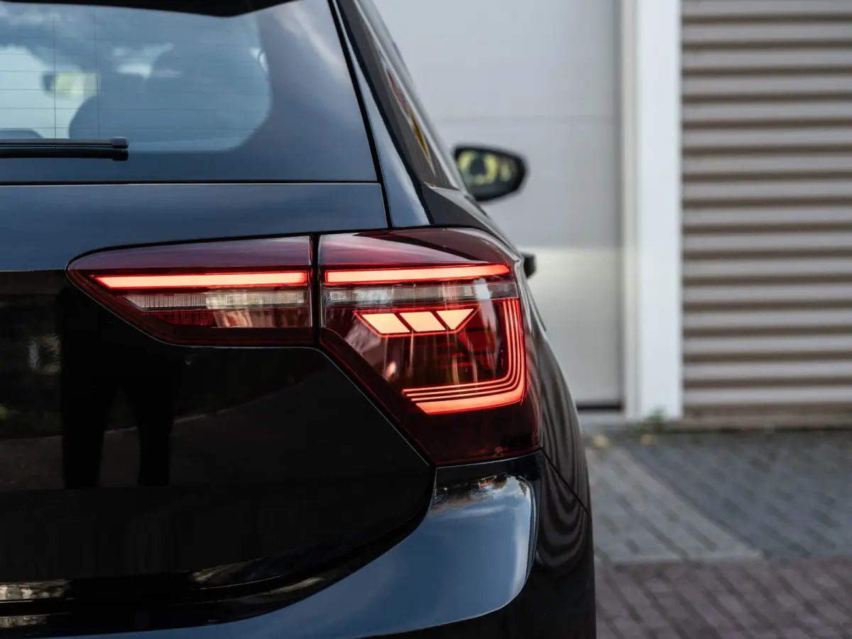 1.0 TSI 3xR-Line Matrix/Camera/AppleCarplay