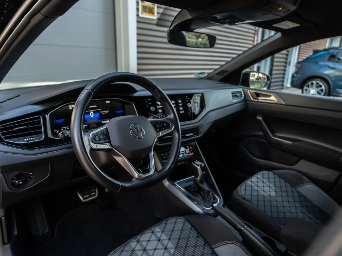 1.0 TSI 3xR-Line Matrix/Camera/AppleCarplay