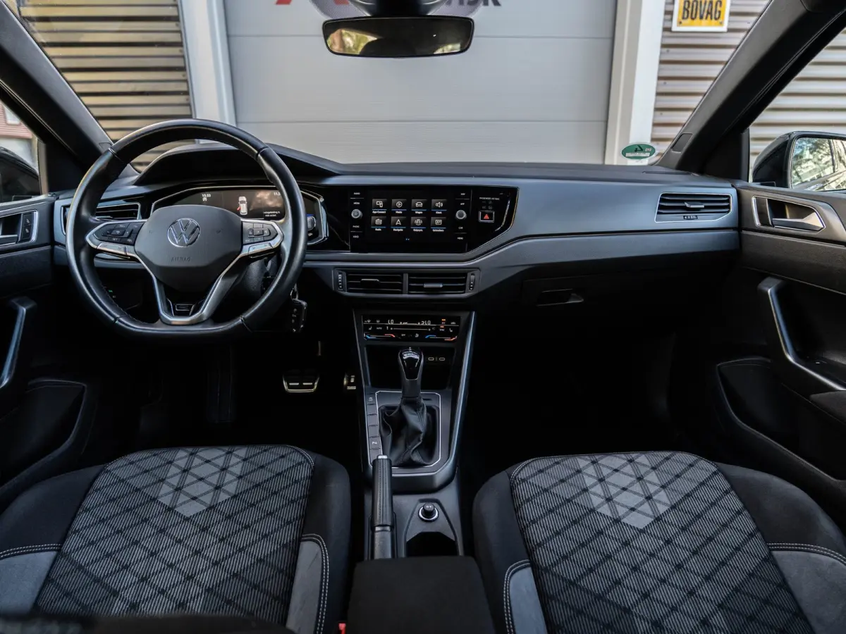 1.0 TSI 3xR-Line Matrix/Camera/AppleCarplay
