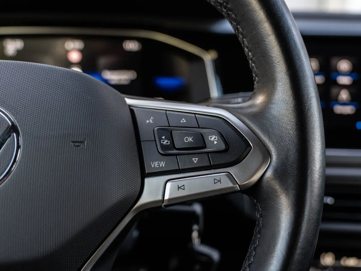 1.0 TSI 3xR-Line Matrix/Camera/AppleCarplay
