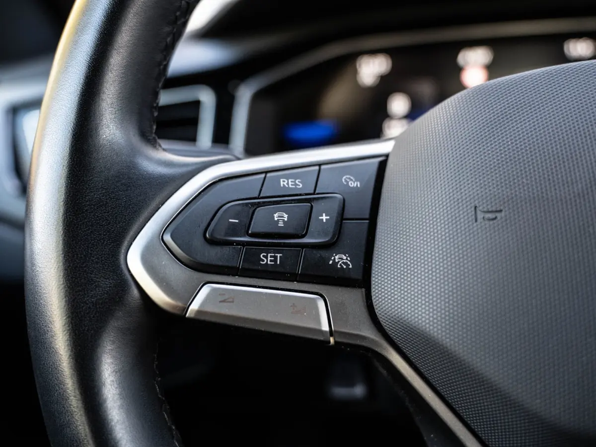 1.0 TSI 3xR-Line Matrix/Camera/AppleCarplay