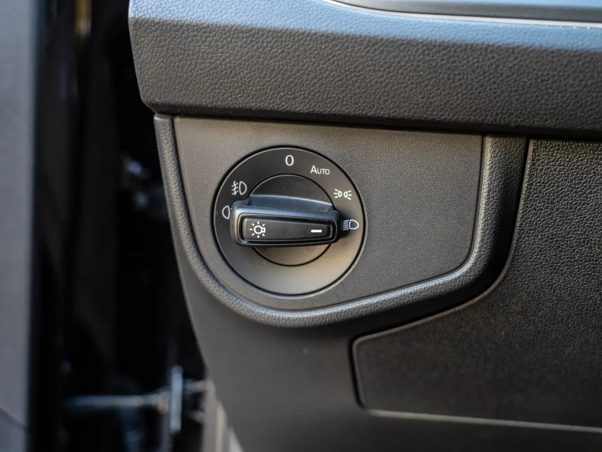 1.0 TSI 3xR-Line Matrix/Camera/AppleCarplay
