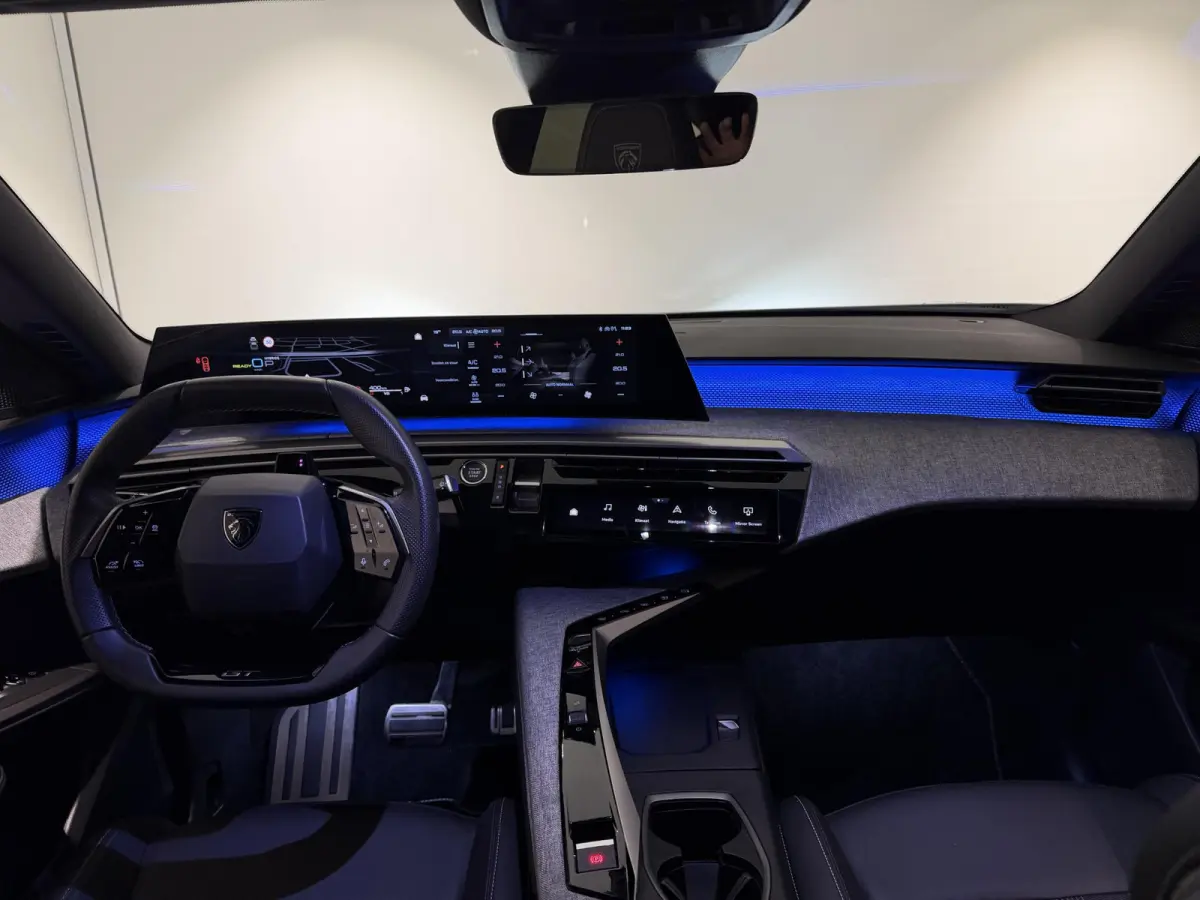 1.6 plug-in Hybrid 225 GT | 360 Camera | Adaptieve Cruise Control | Stoel- en Stuurverwarming | Elektrische Kofferklep |