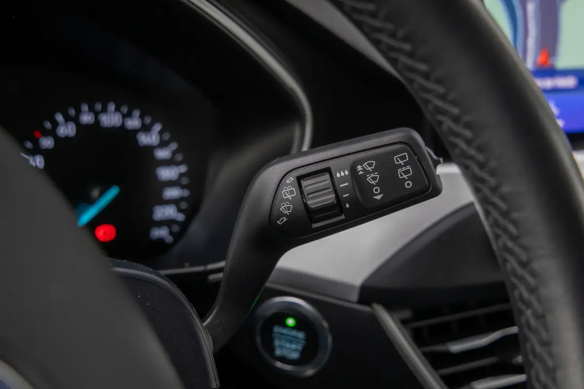 1.0 EcoBoost Trend Edition | Parkeercamera | LED-verlichting | Keyless entry & start | DAB-audio | Climate-control | Apple carplay / Andriod auto