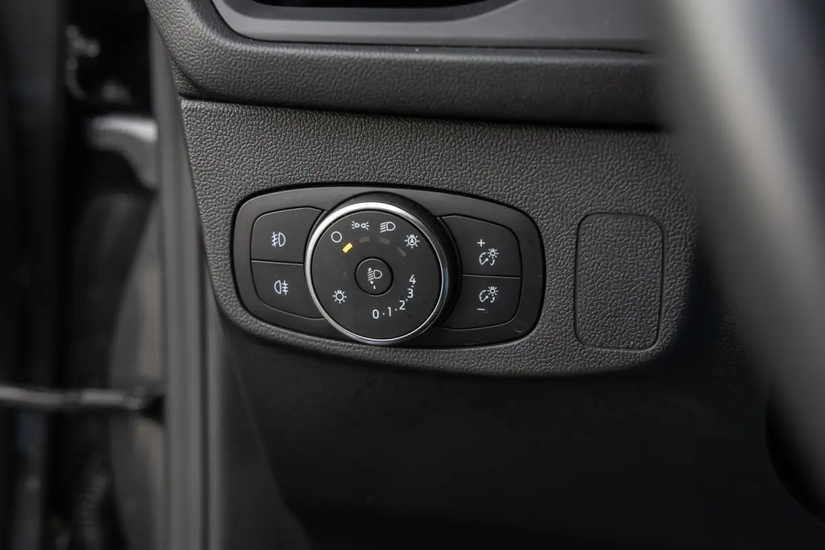 1.0 EcoBoost Trend Edition | Parkeercamera | LED-verlichting | Keyless entry & start | DAB-audio | Climate-control | Apple carplay / Andriod auto
