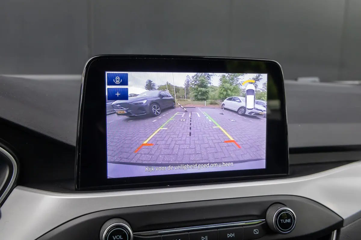 1.0 EcoBoost Trend Edition | Parkeercamera | LED-verlichting | Keyless entry & start | DAB-audio | Climate-control | Apple carplay / Andriod auto