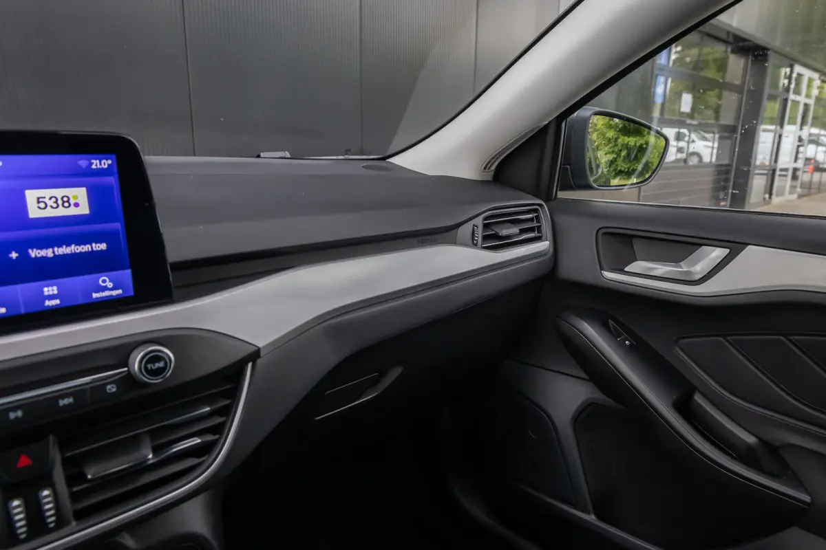 1.0 EcoBoost Trend Edition | Parkeercamera | LED-verlichting | Keyless entry & start | DAB-audio | Climate-control | Apple carplay / Andriod auto