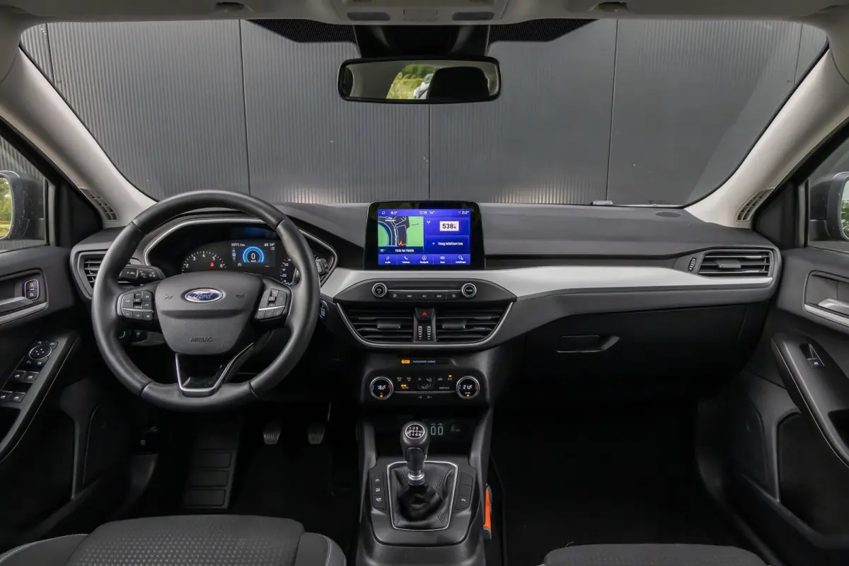 1.0 EcoBoost Trend Edition | Parkeercamera | LED-verlichting | Keyless entry & start | DAB-audio | Climate-control | Apple carplay / Andriod auto