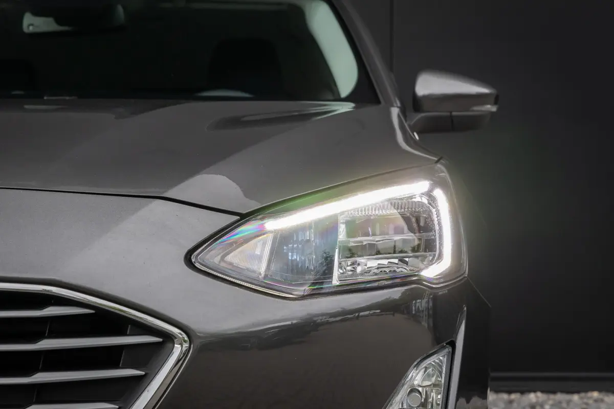 1.0 EcoBoost Trend Edition | Parkeercamera | LED-verlichting | Keyless entry & start | DAB-audio | Climate-control | Apple carplay / Andriod auto
