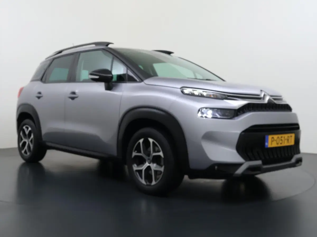 SUV Shine 110pk | Navigatie | Achteruitrijcamera | Climate Control | Cruise Control | Parkeersensoren | Apple Carplay / Android Auto | DAB+ radio | Bluetooth | Elektrisch inklapbare spiegels