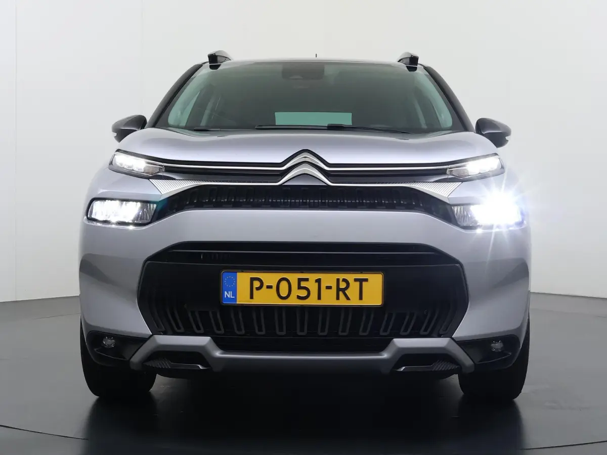 SUV Shine 110pk | Navigatie | Achteruitrijcamera | Climate Control | Cruise Control | Parkeersensoren | Apple Carplay / Android Auto | DAB+ radio | Bluetooth | Elektrisch inklapbare spiegels