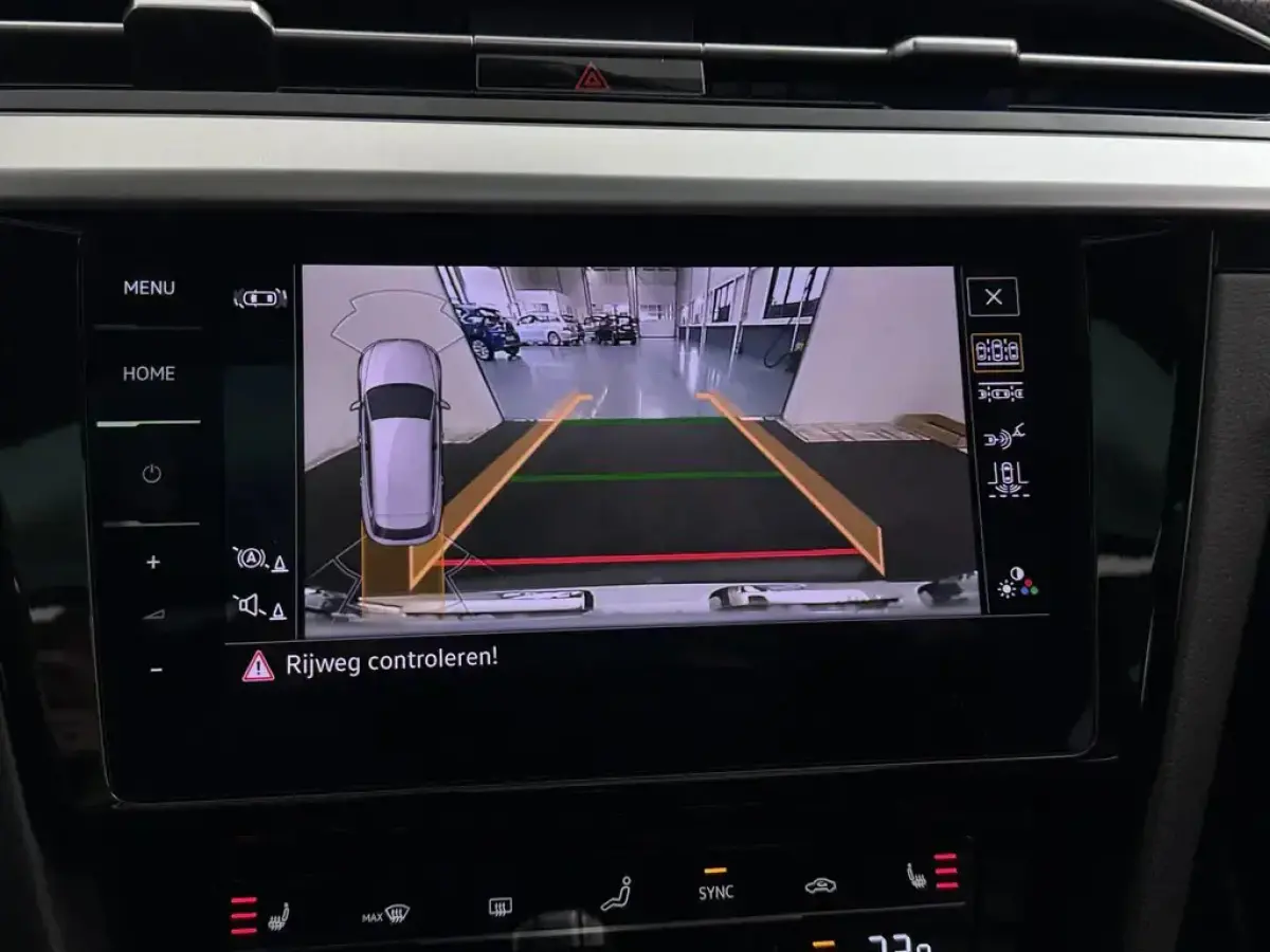 1.4 TSI eHybrid R-Line Business+ - Automaat - Pano/Schuifdak- Winterpakket - Navi - Leder -Org.NL