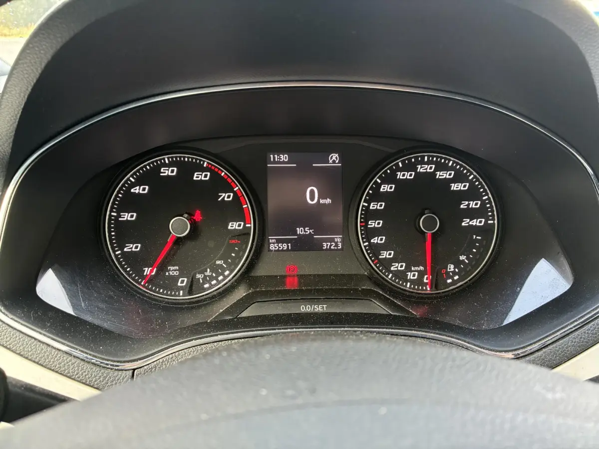 1.0 TSI Xcellence Business Intense