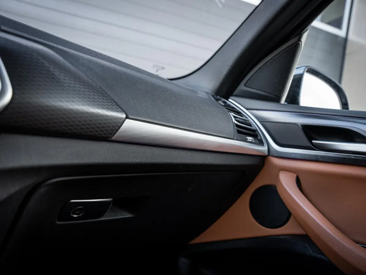 xDrive30e High Executive - M-Sport Pro l HUD l Leder l 20'' l Camera l Sfeerverlicht.
