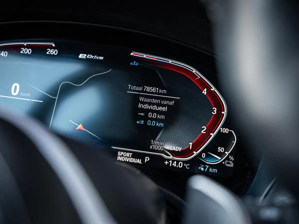 xDrive30e High Executive - M-Sport Pro l HUD l Leder l 20'' l Camera l Sfeerverlicht.