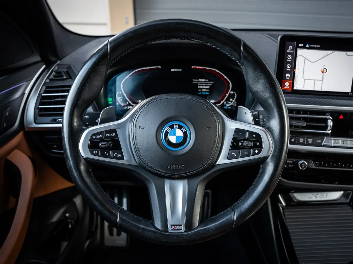 xDrive30e High Executive - M-Sport Pro l HUD l Leder l 20'' l Camera l Sfeerverlicht.