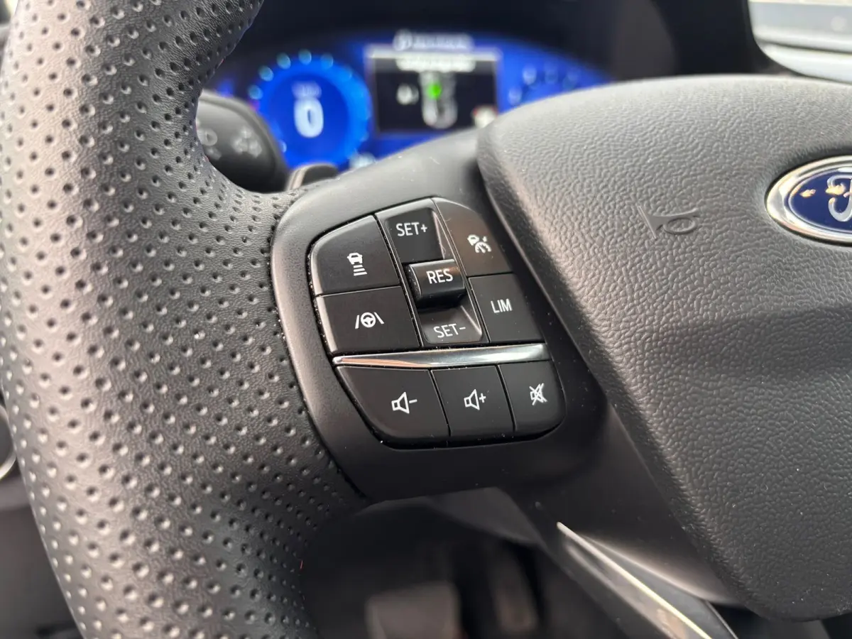 1.0 EcoBoost ST-Line | Automaat | 100% dealer o.h. | Adaptieve cruise | Camera | Winter-pack | Trekhaak | Apple carplay / adriod auto | Wordt verwacht