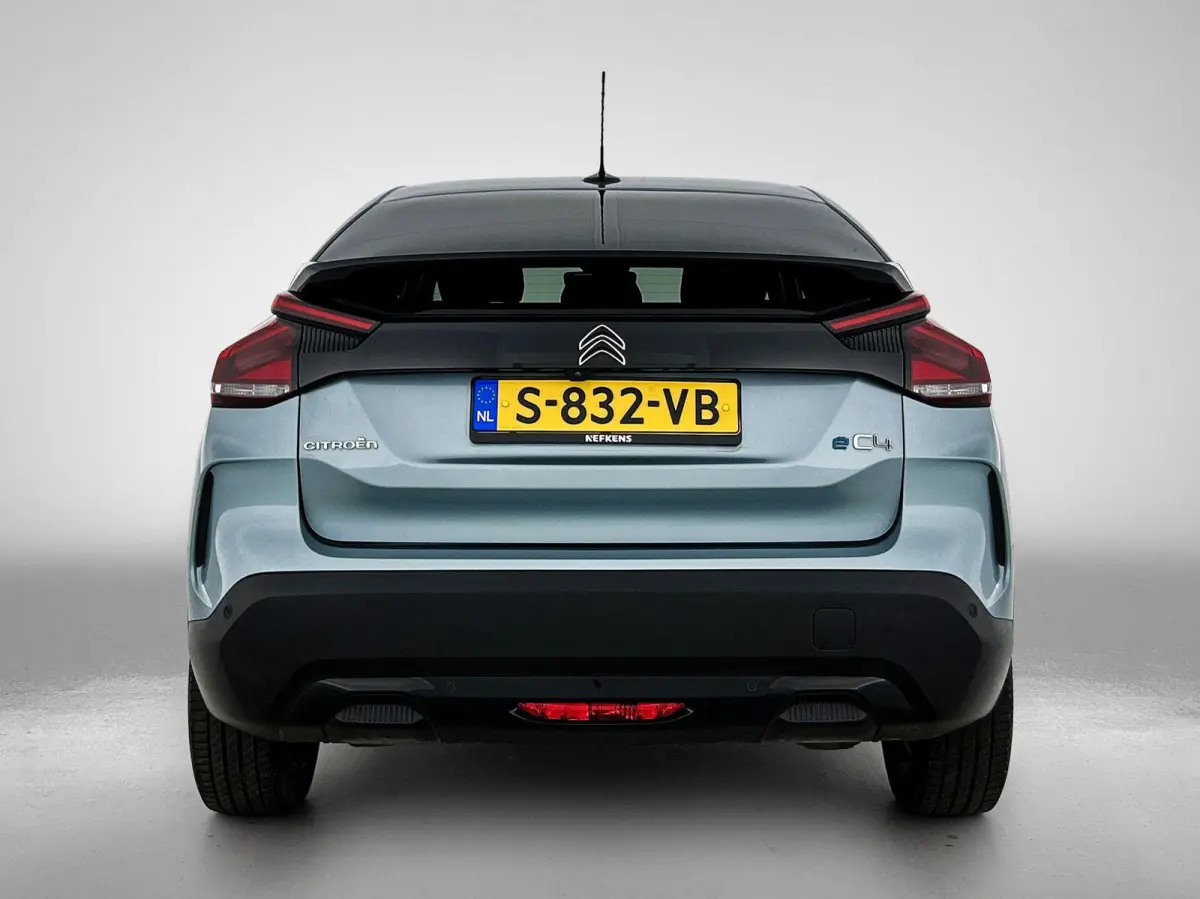 Shine 50 kWh 136pk | Accu 95% | Navigatie | Achteruitrijcamera | Lederen bekleding | Stoelen elektrisch+massage+verwarmd | Dodehoeksensor | Climate Control | Adaptieve Cruise Control | Head-
