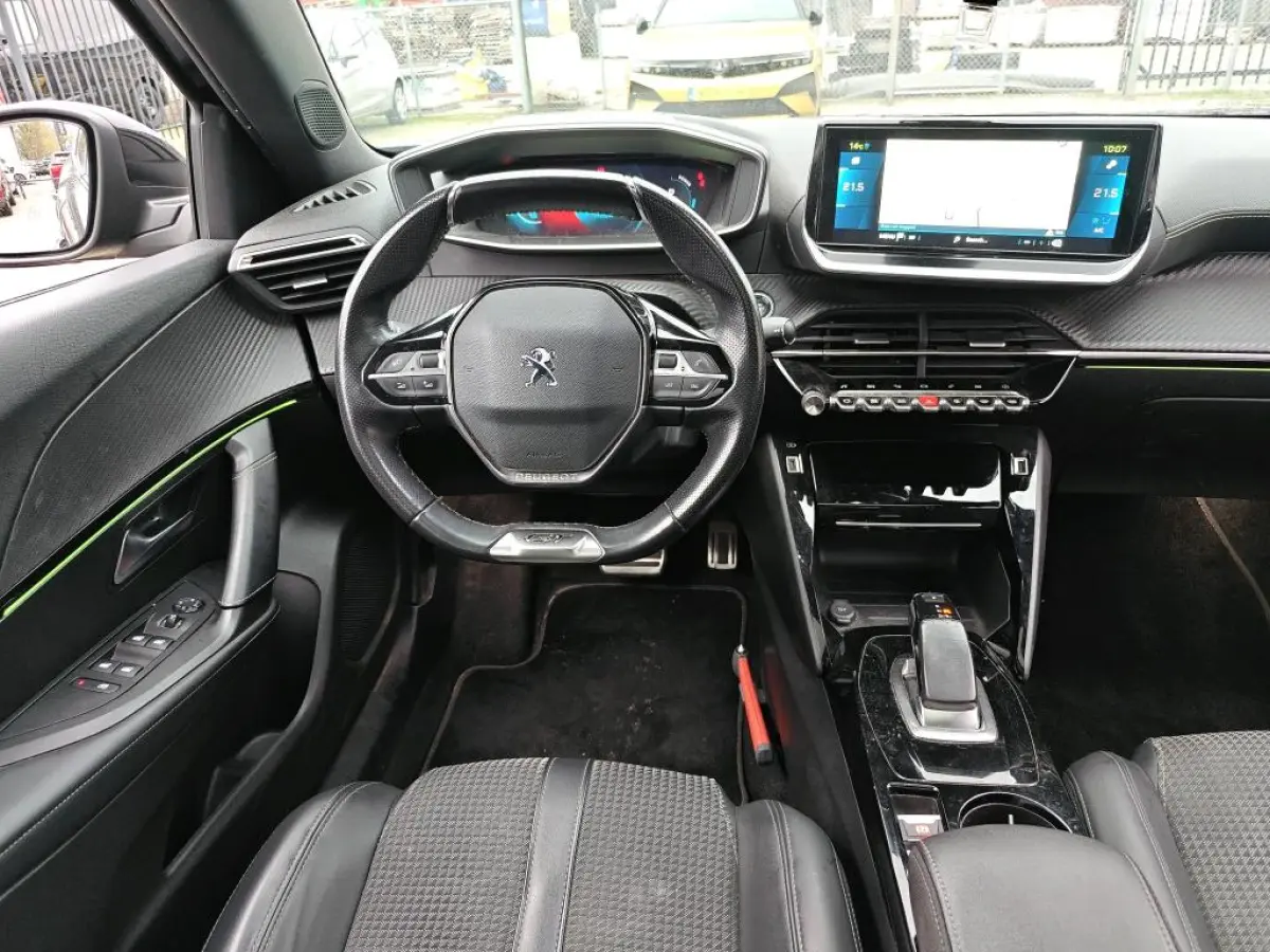 EV GT 50 kWh | Fase 3 laden | Panorama/schuifdak | Navigatie | Camera | Full LED | NL auto | Apple carplay |