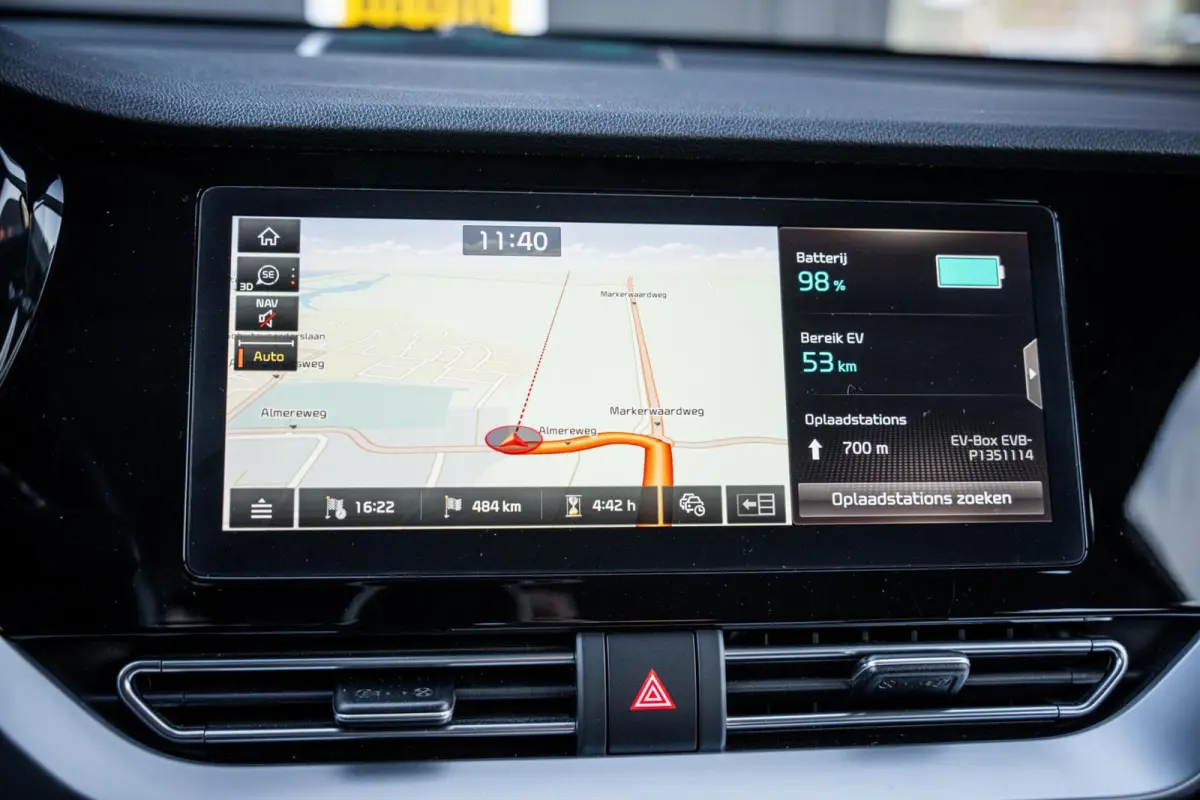 1.6 GDi PHEV DynamicPlusLine*CAMERA*CARPLAY*ACC*LED