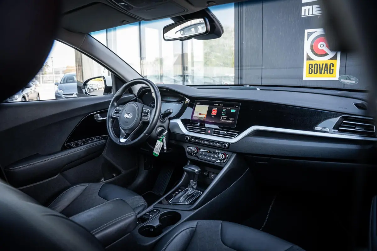 1.6 GDi PHEV DynamicPlusLine*CAMERA*CARPLAY*ACC*LED
