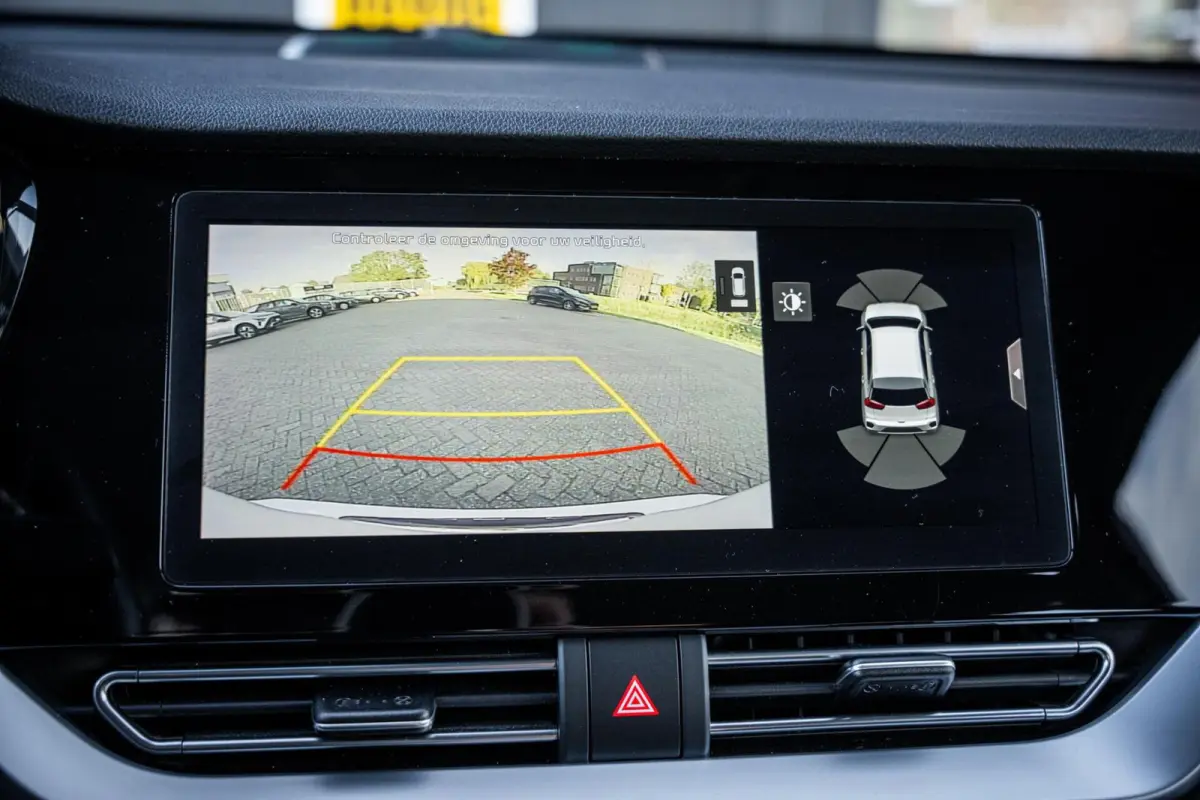 1.6 GDi PHEV DynamicPlusLine*CAMERA*CARPLAY*ACC*LED