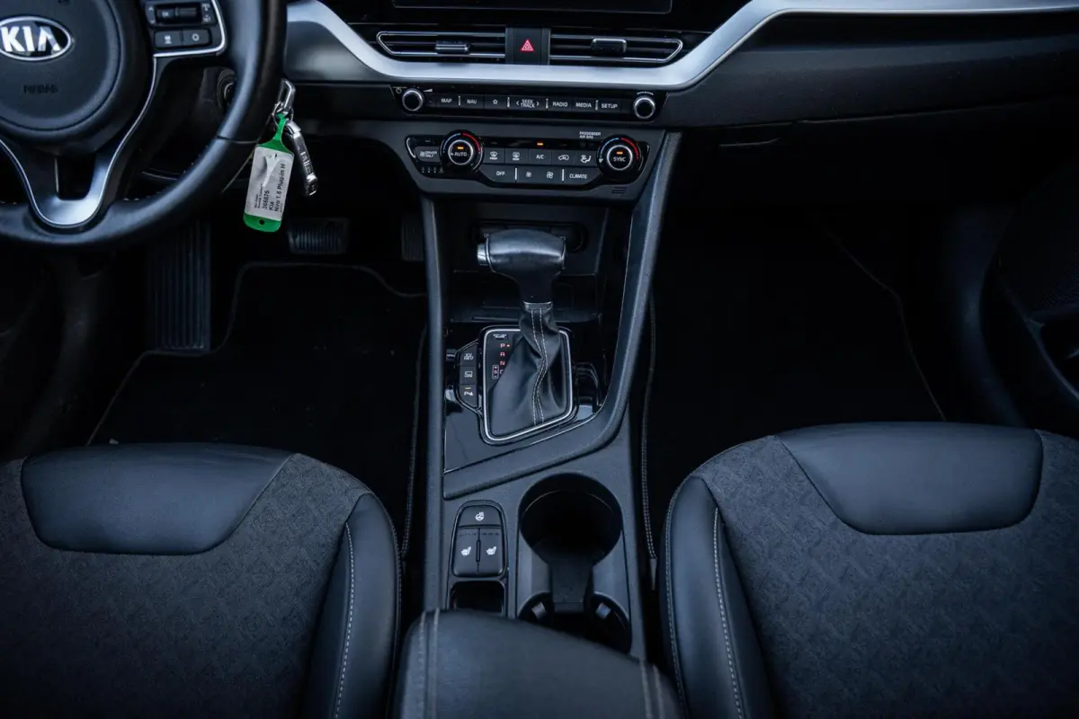1.6 GDi PHEV DynamicPlusLine*CAMERA*CARPLAY*ACC*LED