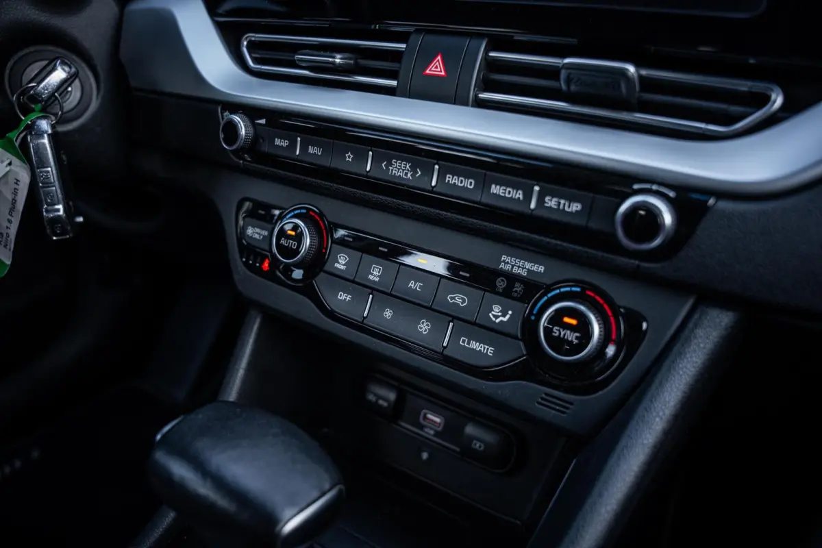 1.6 GDi PHEV DynamicPlusLine*CAMERA*CARPLAY*ACC*LED