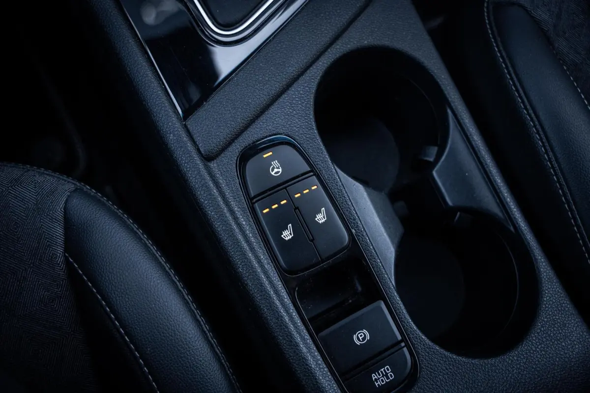 1.6 GDi PHEV DynamicPlusLine*CAMERA*CARPLAY*ACC*LED