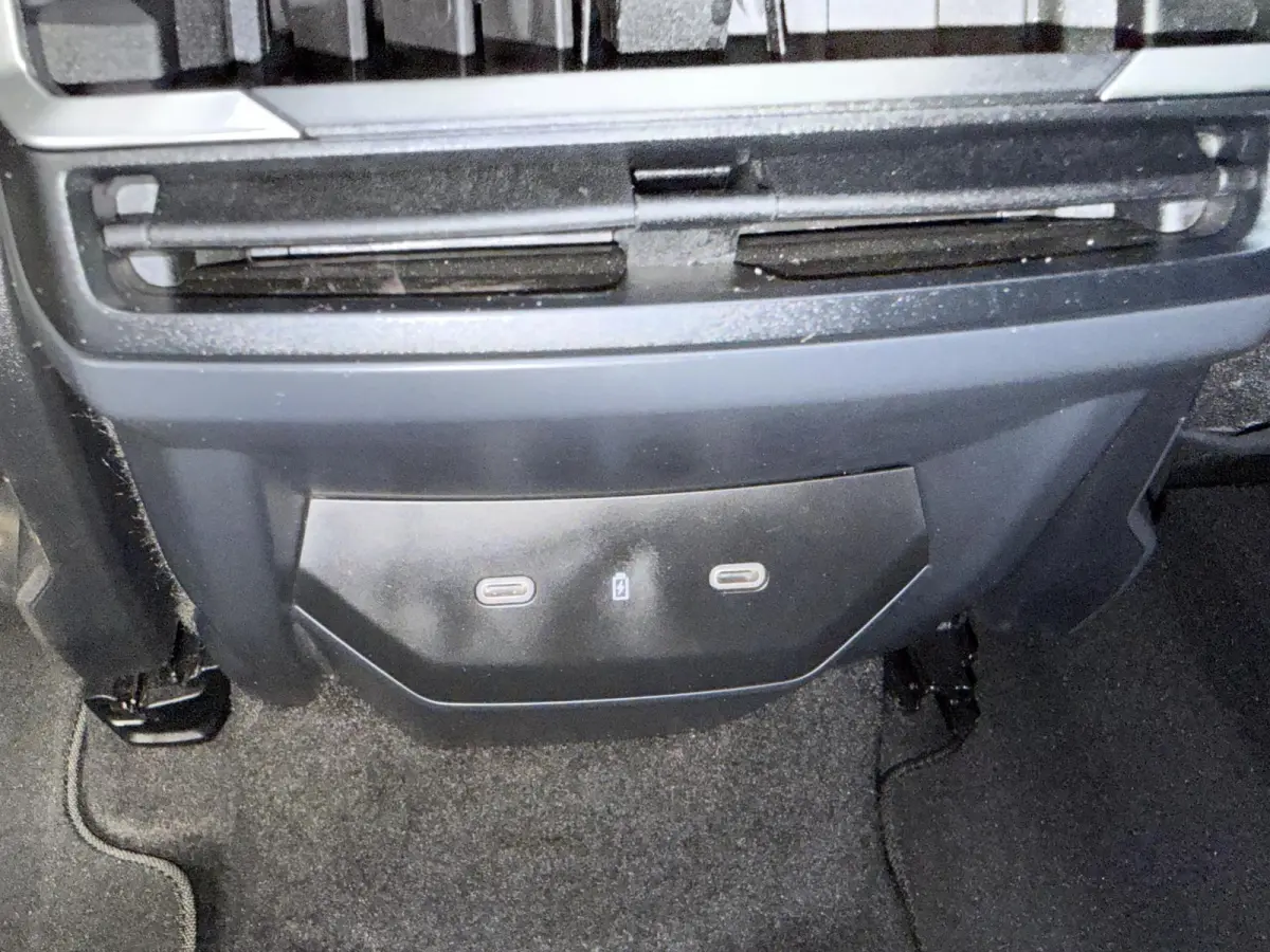 1.5 More | Panoramadak | Leer | Climate Control | Apple Carplay | Navigatie | Licht metalen velgen
