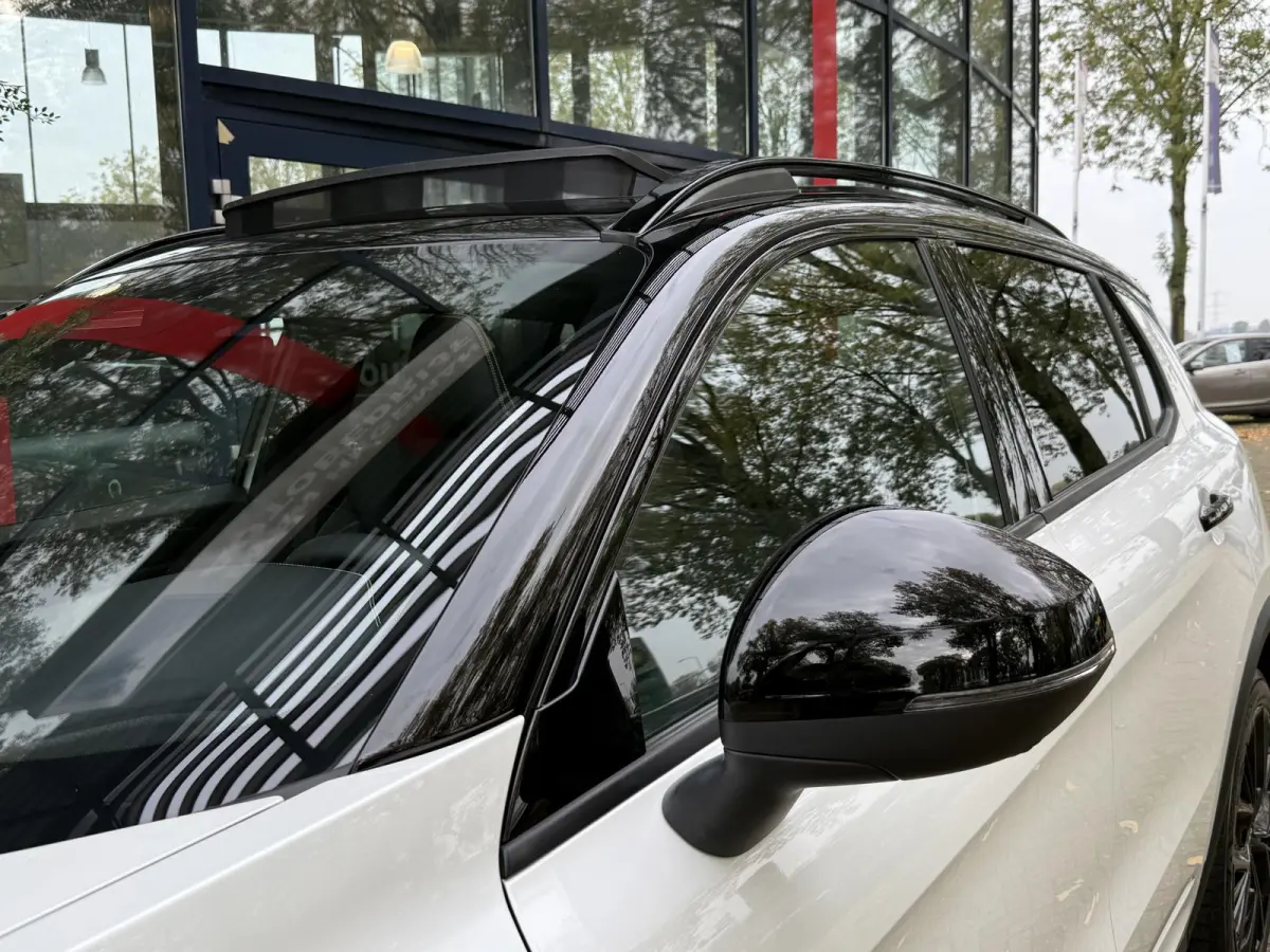 1.5 More | Panoramadak | Leer | Climate Control | Apple Carplay | Navigatie | Licht metalen velgen