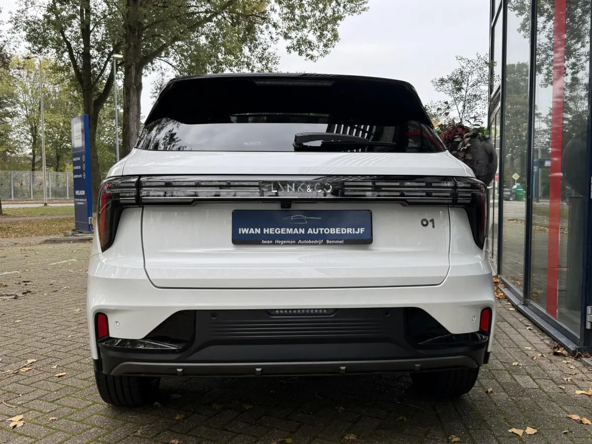 1.5 More | Panoramadak | Leer | Climate Control | Apple Carplay | Navigatie | Licht metalen velgen