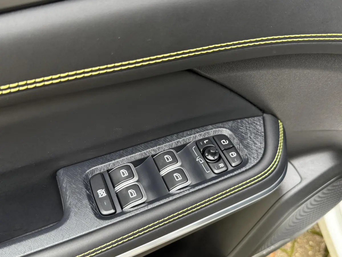 1.5 More | Panoramadak | Leer | Climate Control | Apple Carplay | Navigatie | Licht metalen velgen
