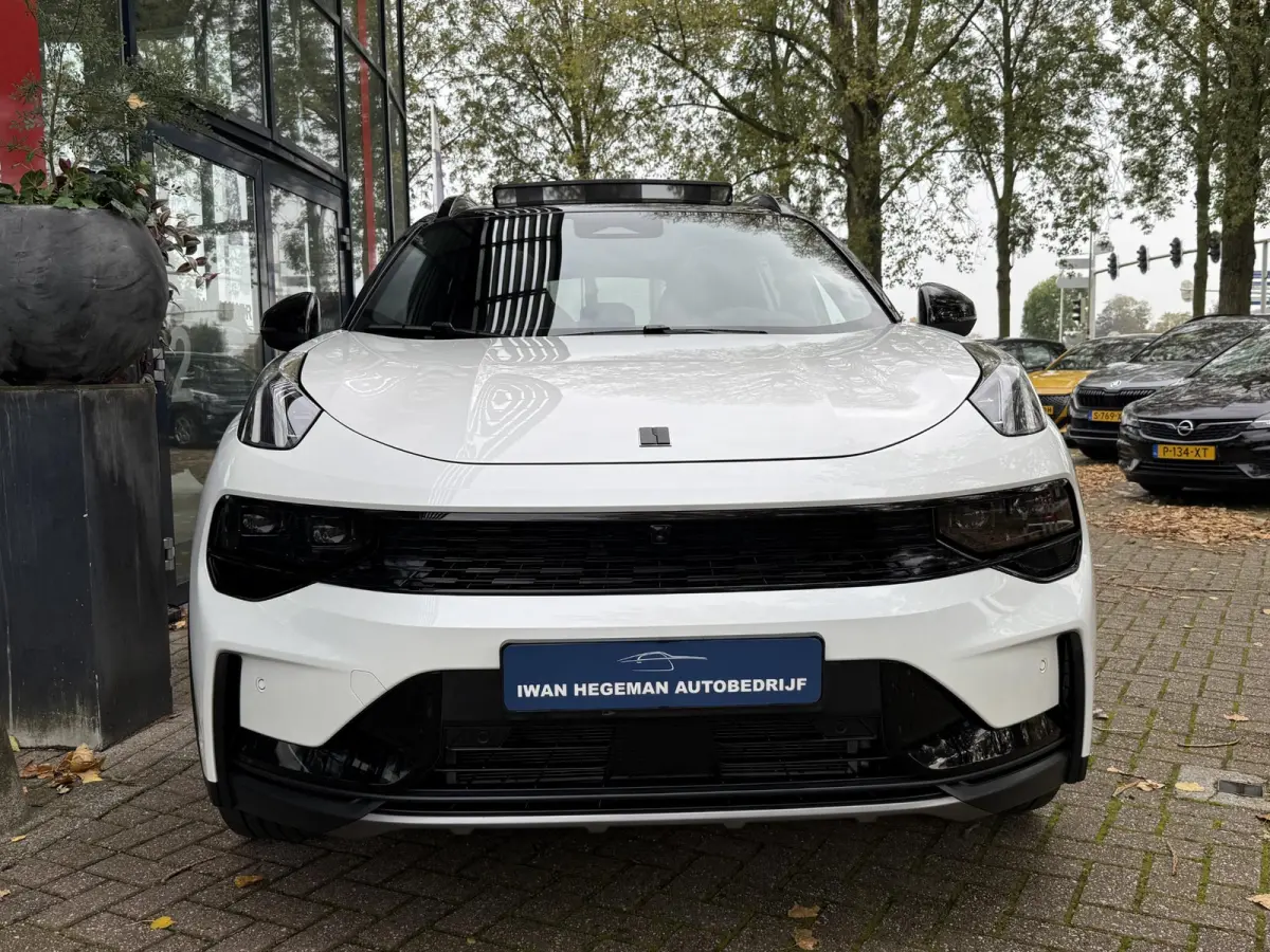 1.5 More | Panoramadak | Leer | Climate Control | Apple Carplay | Navigatie | Licht metalen velgen
