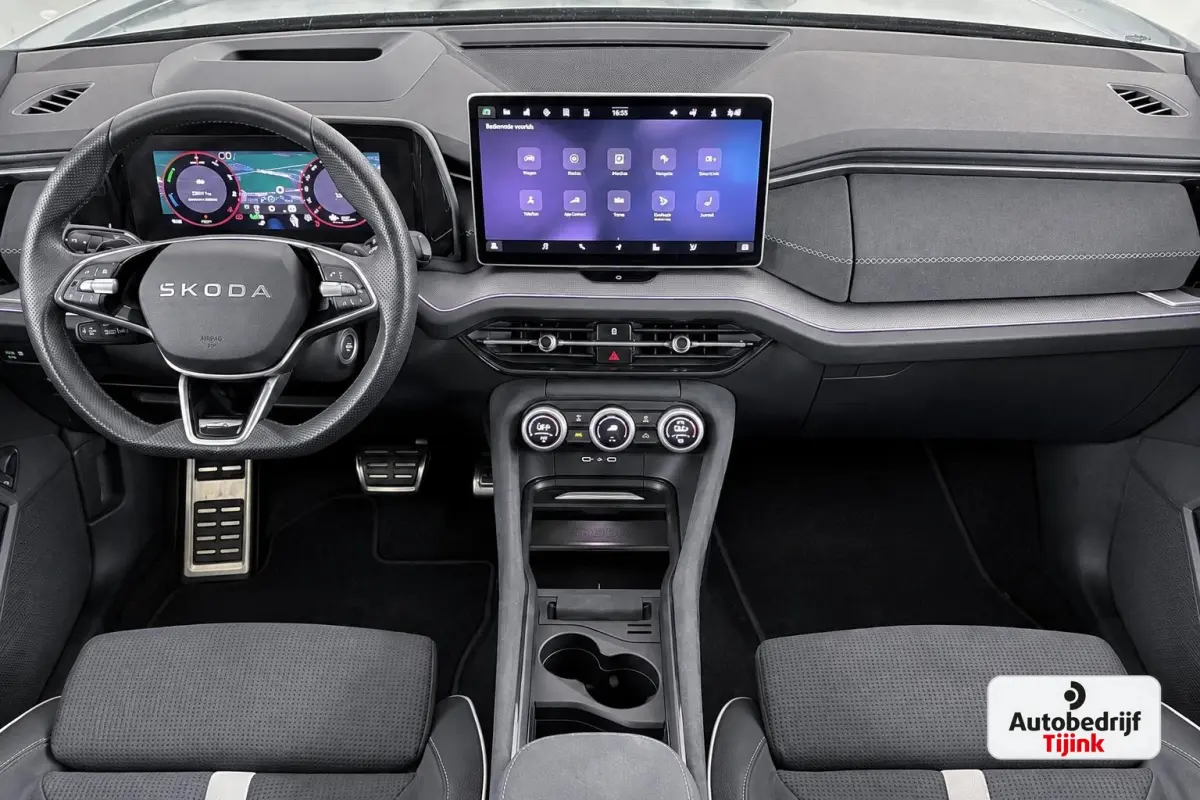 1.5 TSI PHEV Sportline Business | Matrix LED | Trekhaak | Pano | Leder | Family pack | HUD | Stuur- en stoelverwarming v+a | Canton | Elek. stoelen | Elek. achterklep | Kessy | Vol |