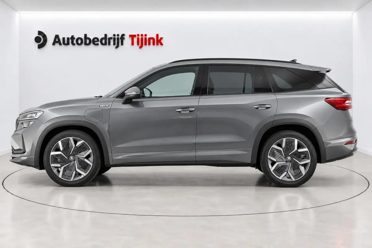 1.5 TSI PHEV Sportline Business | Matrix LED | Trekhaak | Pano | Leder | Family pack | HUD | Stuur- en stoelverwarming v+a | Canton | Elek. stoelen | Elek. achterklep | Kessy | Vol |