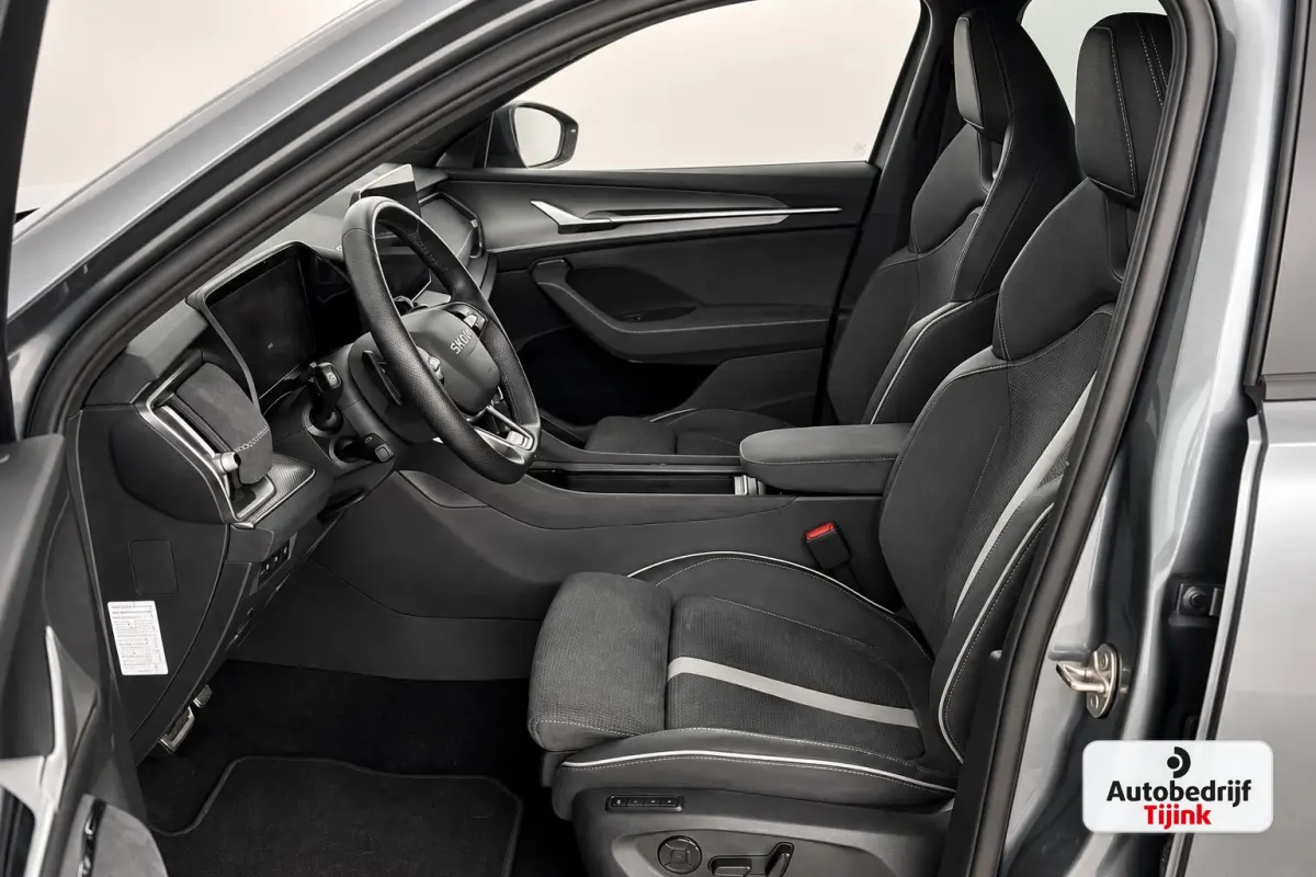 1.5 TSI PHEV Sportline Business | Matrix LED | Trekhaak | Pano | Leder | Family pack | HUD | Stuur- en stoelverwarming v+a | Canton | Elek. stoelen | Elek. achterklep | Kessy | Vol |