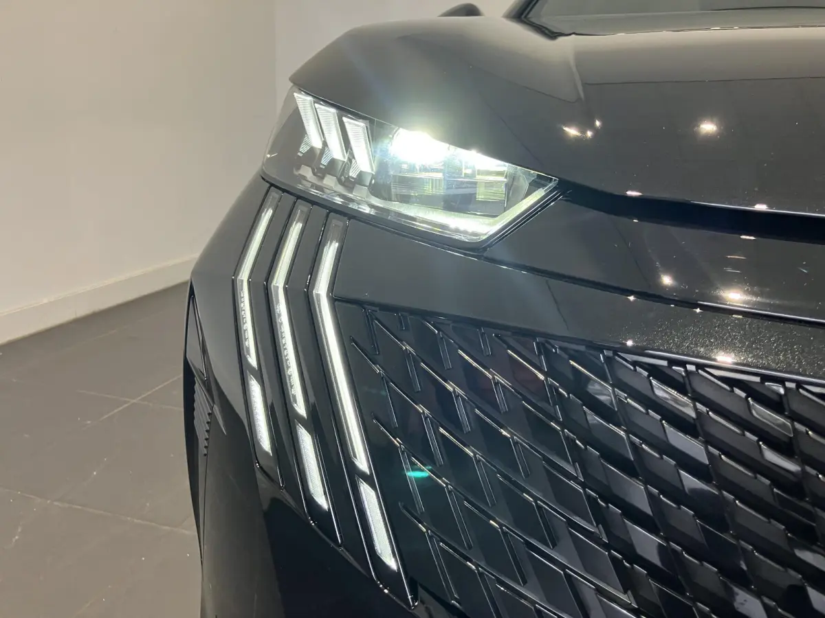 1.2 Hybrid 145 GT Exclusive l NAPPA Leer l Panodak l DEMO Auto l Bel voor actuele KM-STAND!!!!