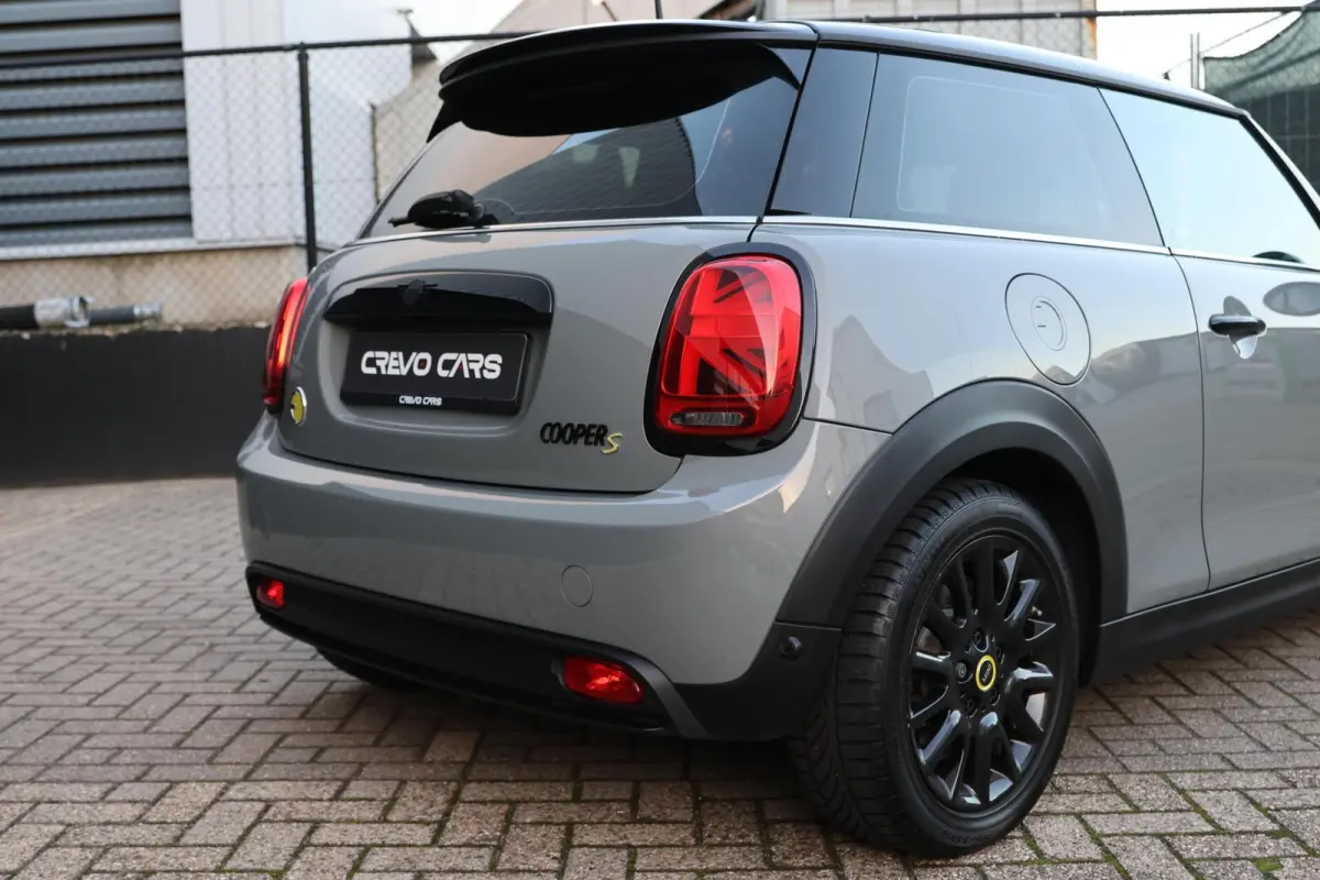Classic 33 kWh | NAVI | Carplay | SOH 95.6% |