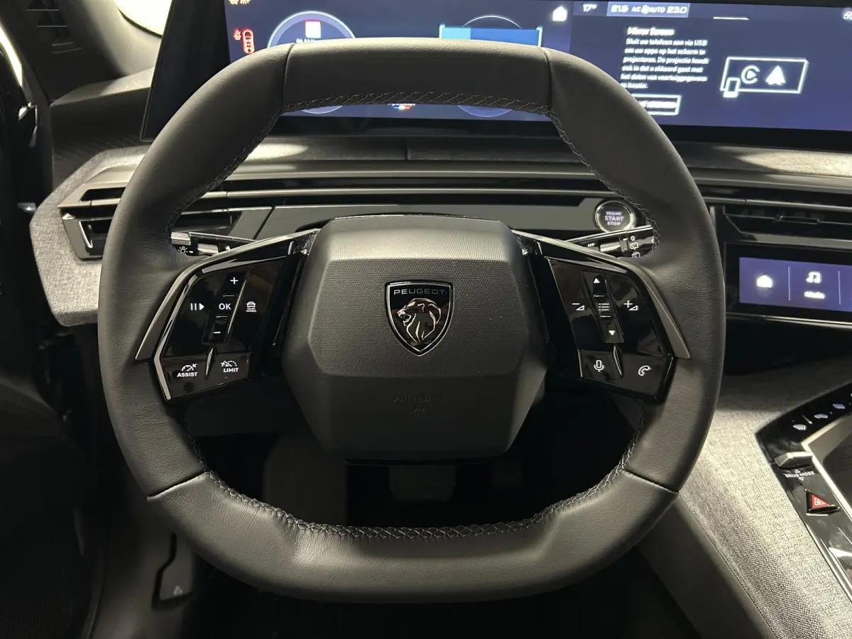 1.2 Hybrid 136 Allure 7p 7P | Automaat | 360 Camera | Verwarmde Stoelen & Stuur | Adaptive Cruise Control | Nu Direct Rijden !
