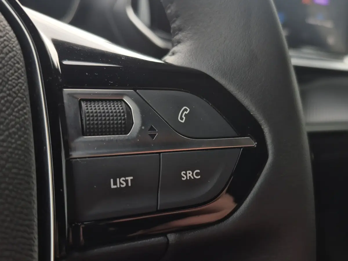 1.2 Hybrid 145 Allure Tot 8 jaar garantie | Camera voor+achter | Carplay/Android auto | Adaptive cruise control | Dodehoek detectie | Keyless entry+start | Full led | LMV17 inch