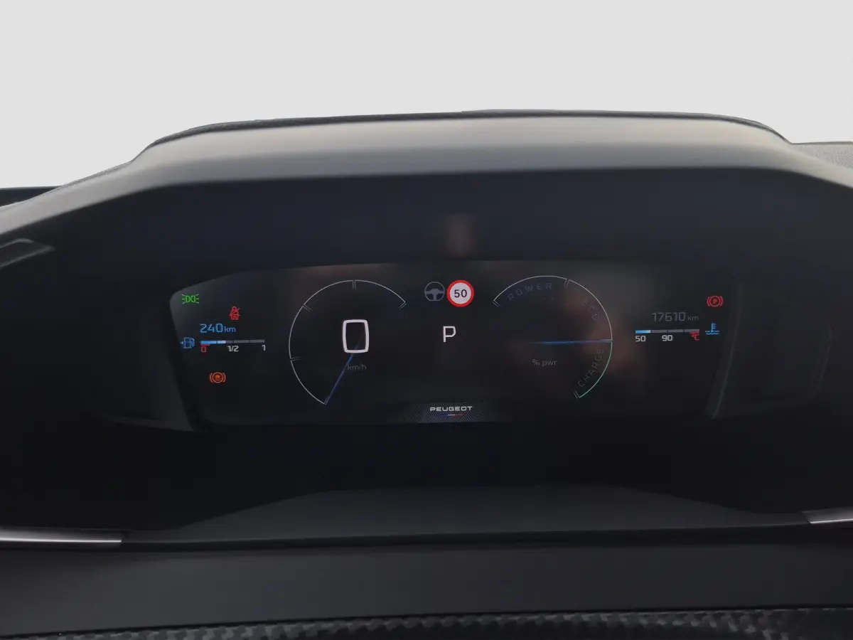 1.2 Hybrid 145 Allure Tot 8 jaar garantie | Camera voor+achter | Carplay/Android auto | Adaptive cruise control | Dodehoek detectie | Keyless entry+start | Full led | LMV17 inch