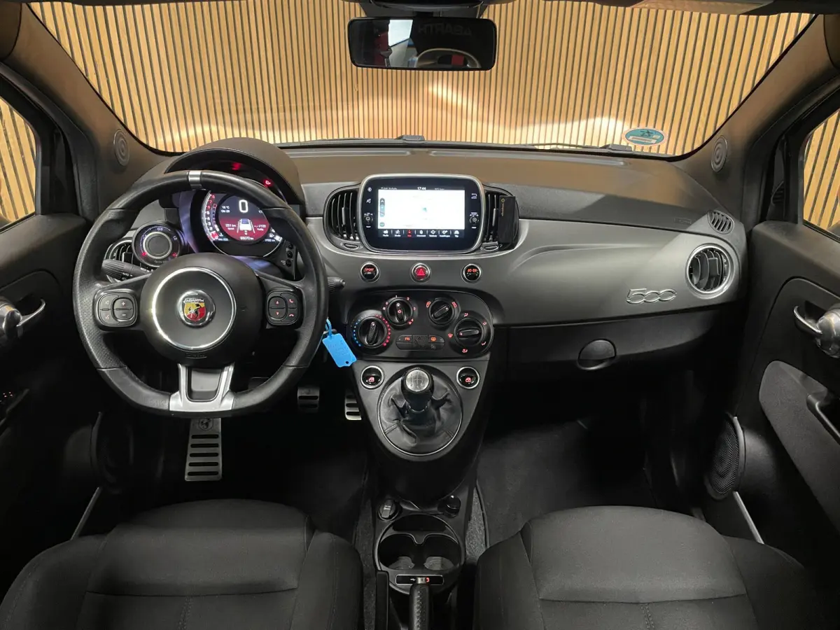 1.4 T-Jet Abarth Turismo 70th Anniversary|160PK|BLACK&RED EDITION|DIGITAL COCKPIT|CABRIO|CARPLAY|NAVIGATIE|AIRCO|MARGE|