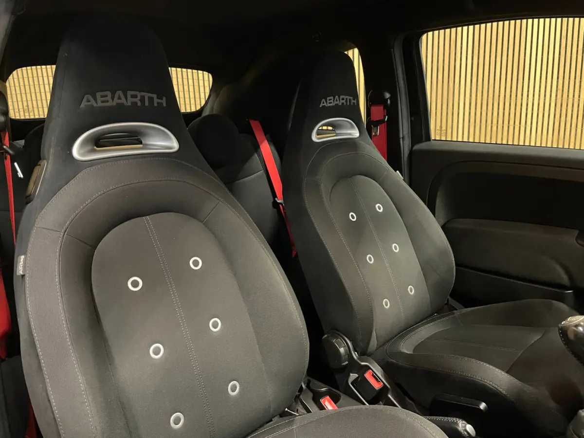 1.4 T-Jet Abarth Turismo 70th Anniversary|160PK|BLACK&RED EDITION|DIGITAL COCKPIT|CABRIO|CARPLAY|NAVIGATIE|AIRCO|MARGE|