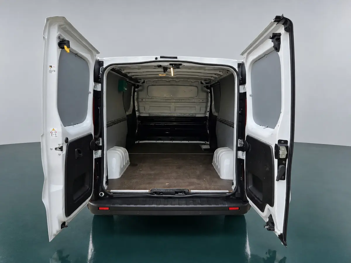 Facelift 2.0 Blue dCi 130 Pk /96KW L2 L & R Schuifdeur Airco Cruisecontrol Achteruitrijcamera