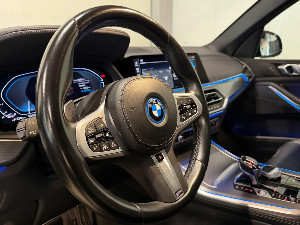 XDrive45e High Executive | KUIPSTOELEN | M-SPORT | PANO | LUCHTVERING | 360 CAMERA
