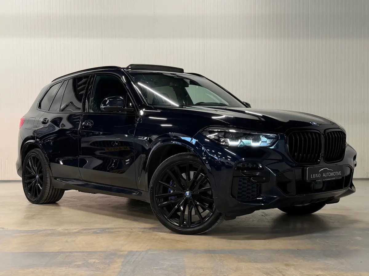 XDrive45e High Executive | KUIPSTOELEN | M-SPORT | PANO | LUCHTVERING | 360 CAMERA