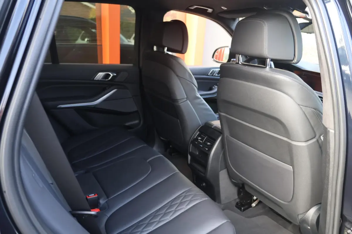 xDrive45e High Executive | M-Sport | HUD | Laser | 22 Inch | SoH 94% | Alcantara Hemel | Camera