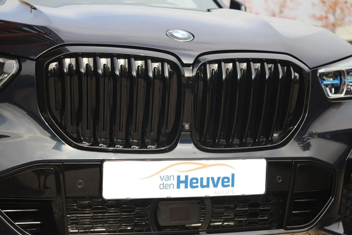 xDrive45e High Executive | M-Sport | HUD | Laser | 22 Inch | SoH 94% | Alcantara Hemel | Camera